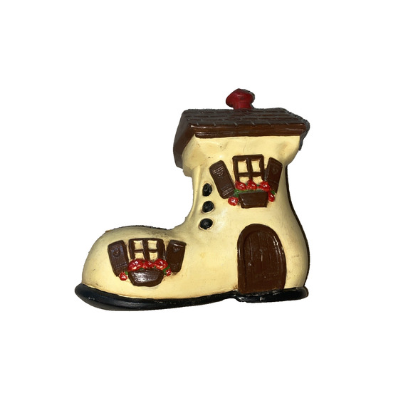 Vintage Old Woman Lady Who Lived In A Shoe House Statue Home Decor Fairy Garden - Picture 1 of 7